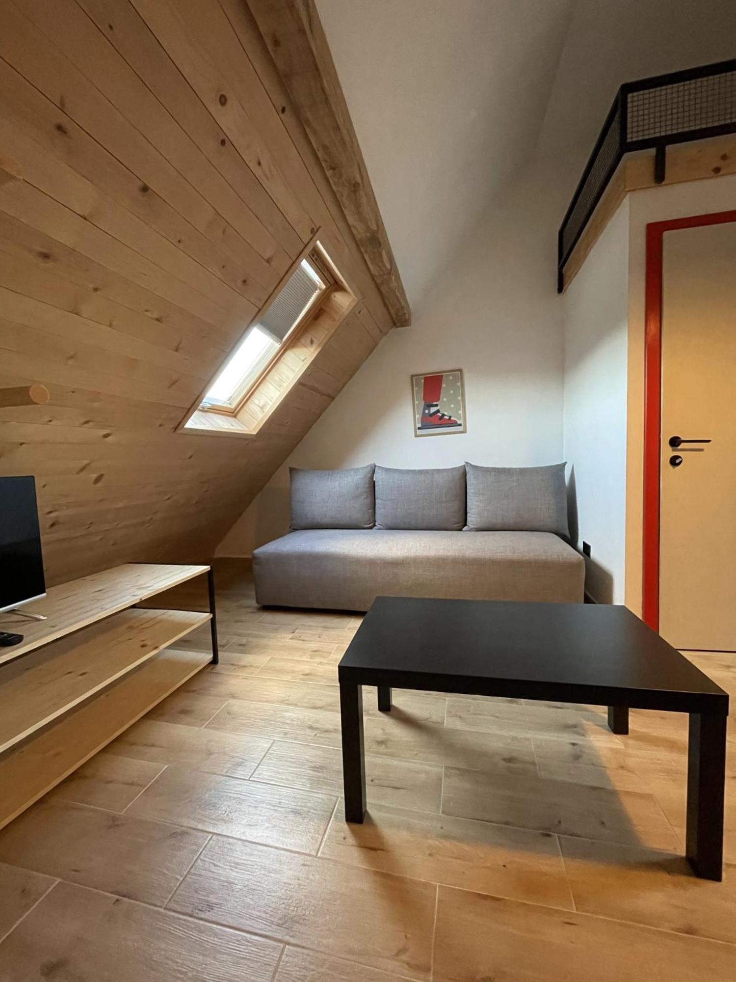 Montana Hotel Lisina Kültér fotó